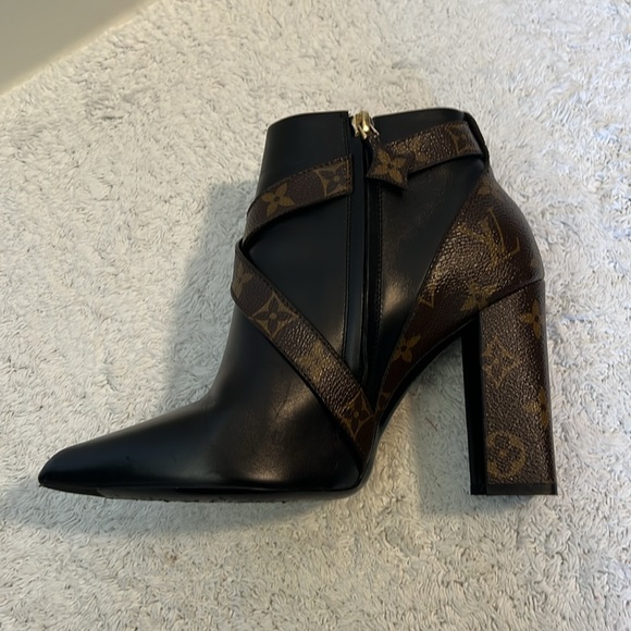 Louis Vuitton Matchmake Booties - Picture 6 of 7